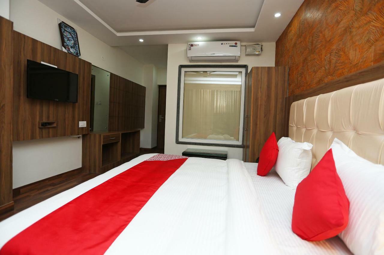 Oyo 35917 Vatika Heights Hotell McLeod Ganj Exteriör bild