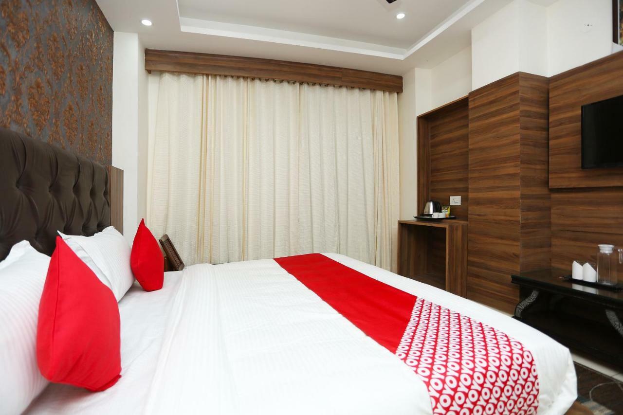 Oyo 35917 Vatika Heights Hotell McLeod Ganj Exteriör bild